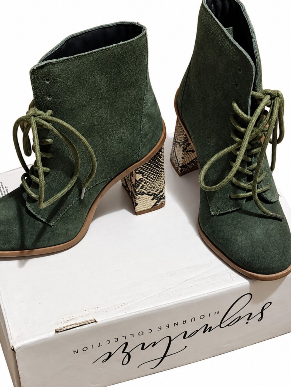 Olive Green Sz 6.5 Genuine Leather Lace-Up  3in Block Heel Ankle Boots
